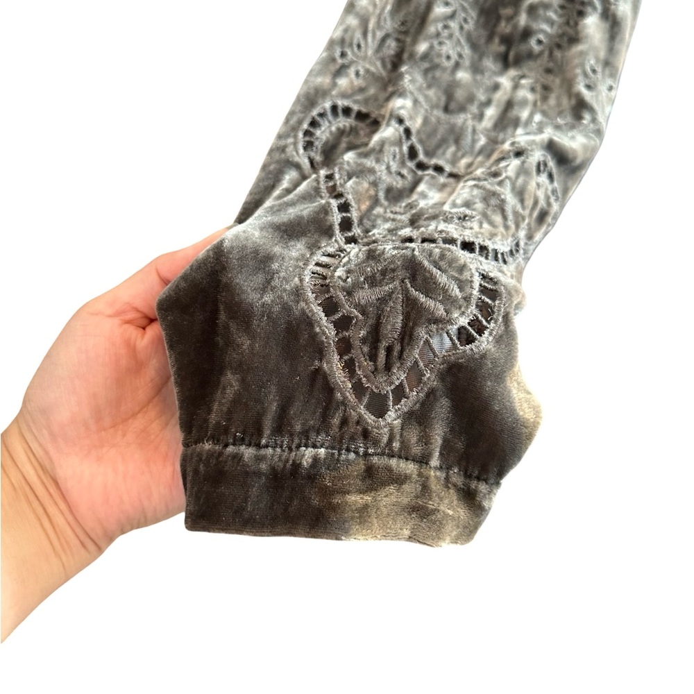 Johnny Was Love Duster Velvet Long Kimono Embroidered Gray M Whimsigoth READ - Picture 14 of 15